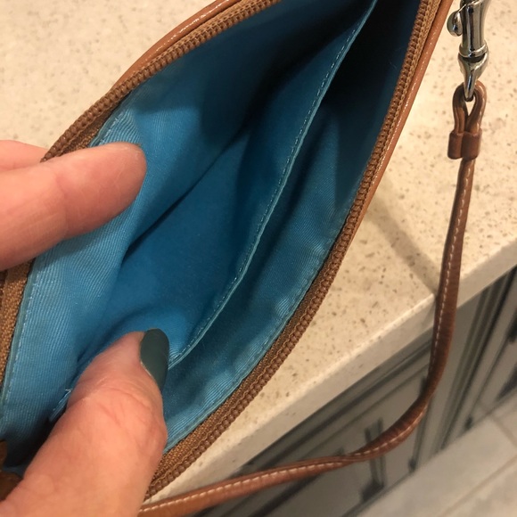 Coach wristlet - Picture 7 of 7